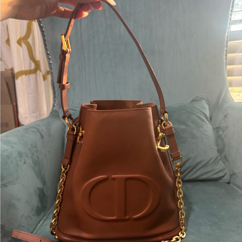 Dior Brown Leather Bucket Bag with Gold Chain Accents - Picture 2 of 4